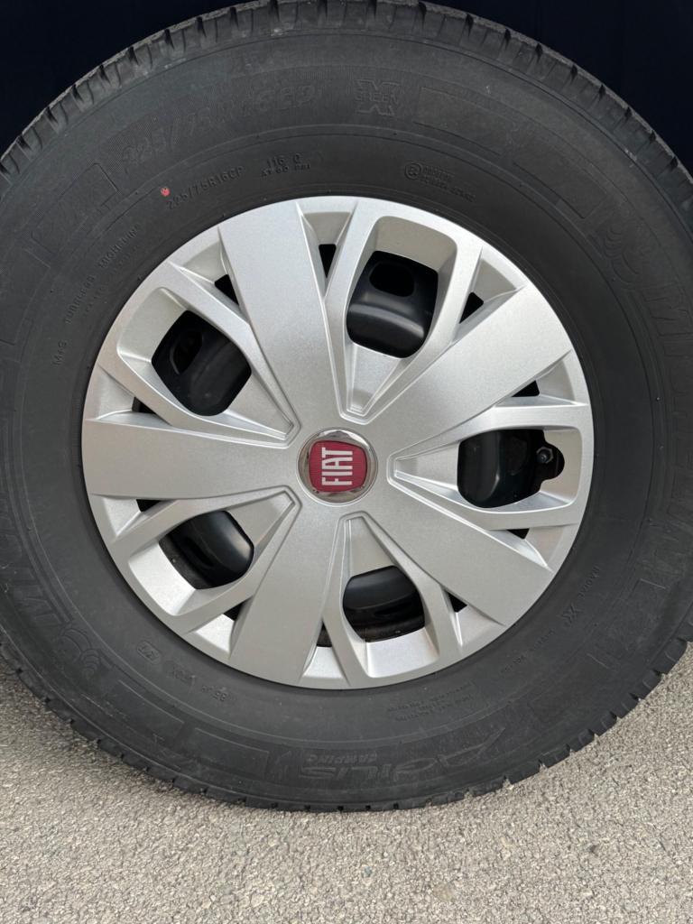 SWIFT ESCAPE 695 - 2017