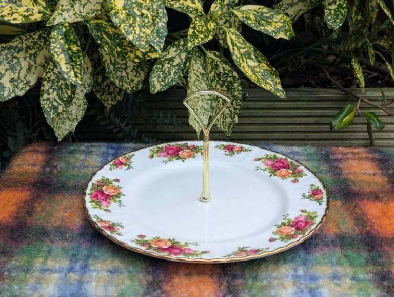 Royal Albert Country Roses single cake stand