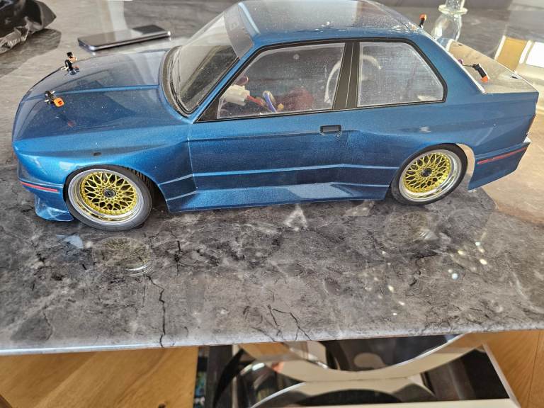 Tamiya 1/10  M3  E30