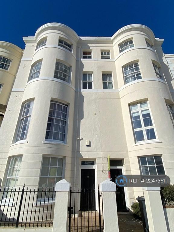 1 bedroom flat in Promenade House, Worthing, BN11 (1 bed) (#2247561)