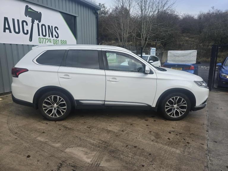 2017 Mitsubishi Outlander 2.2 DI-D 4 5dr Auto ESTATE Diesel Automatic