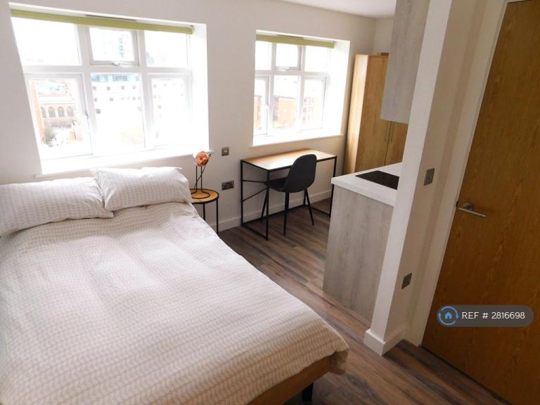 Studio flat in Colston Street, Bristol, BS1 (#2816698)