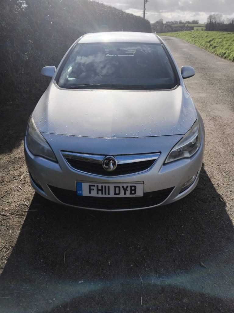 Vauxhall, ASTRA, Hatchback, 2011, Manual, 1686 (cc), 5 doors