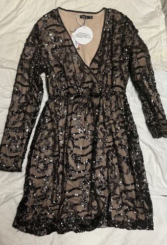 boohoo black and gold dress Secondhand boohoo Dresses