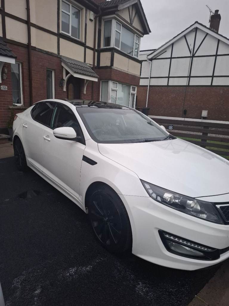 Kia, OPTIMA, Saloon, 2013, Manual, 1685 (cc), 4 doors