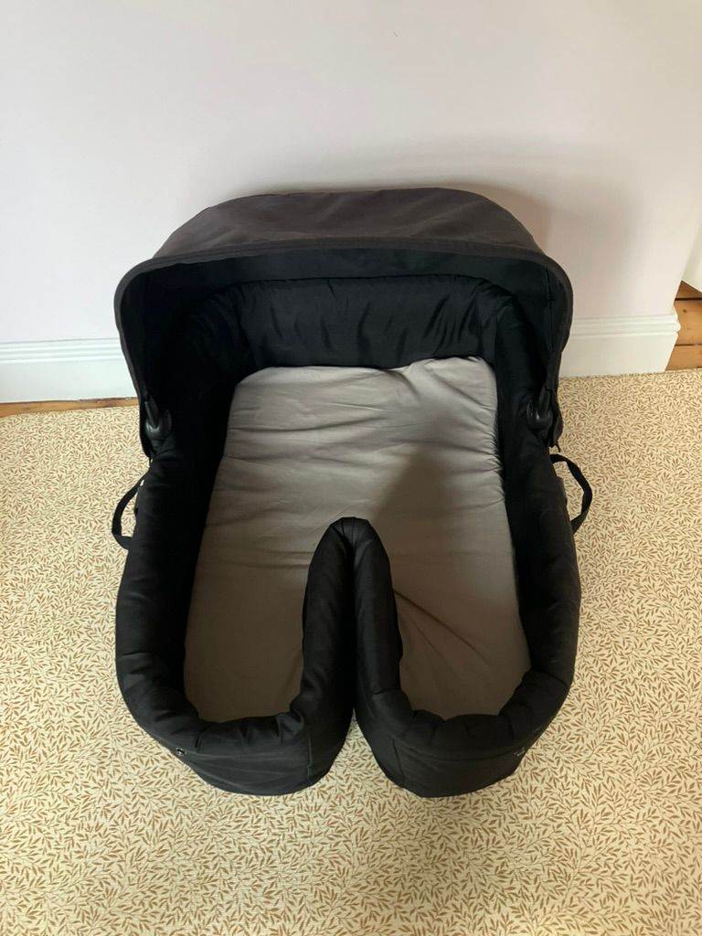 Mountain Buggy Duet Carrycot Plus for Twins - Black - Lie Flat & Reflux Mode