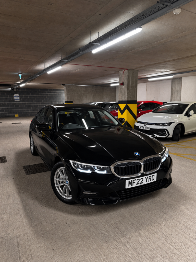 2022 BMW 330e SE Pro - 1 Owner - 2x key - ambients - bmw service