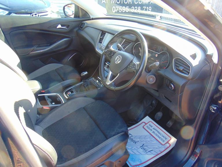 VAUXHALL GRANDLAND X 1.2 Turbo SRi Nav * MOT AUGUST 2026 * 5 SERVICE STAMPS *