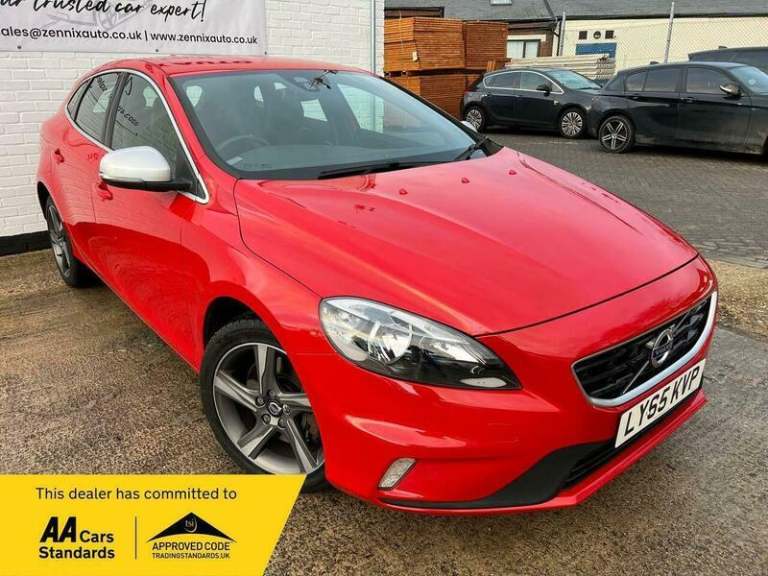 2016 Volvo V40 1.5 T2 R-Design Hatchback 5dr Petrol Auto Euro 6 (s/s) (122 ps) HATCHBACK Petrol A...
