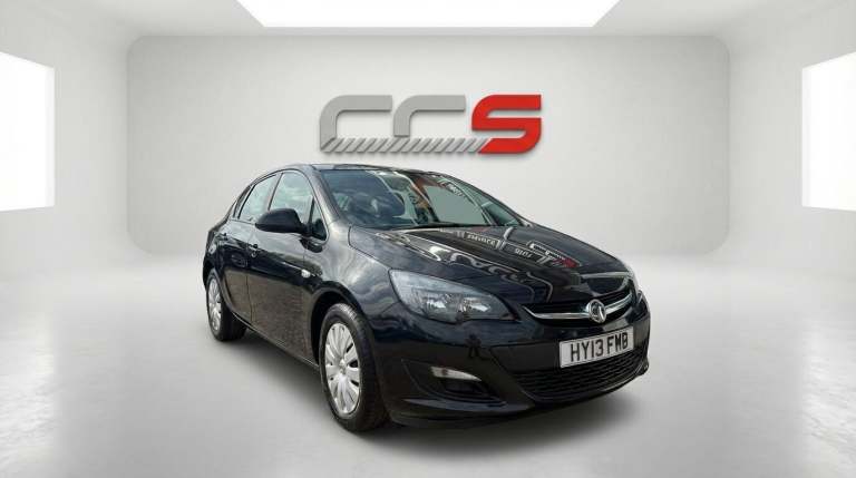 2013 Vauxhall Astra 1.7 CDTi ecoFLEX Exclusiv Hatchback 5dr Diesel Manual Euro 5 (s/s) (110 ps) H...
