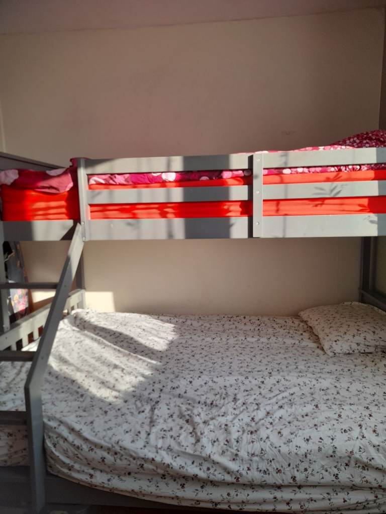 Triple bunk bed .