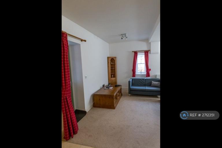 1 bedroom flat in Lansdown Place Lane, Cheltenham, GL50 (1 bed) (#2712351)