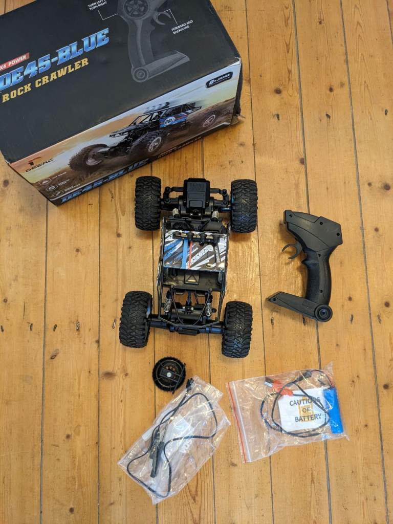 DE-45 Rock Crawler - remote controlled vehicle