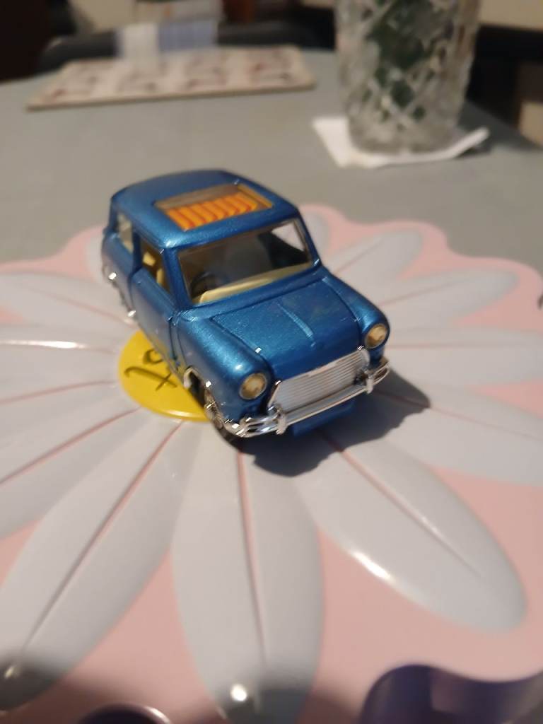 Corgi Mini Cooper Magnifique Models Original Mint Unmarked With New Repo Box £60.00🚙