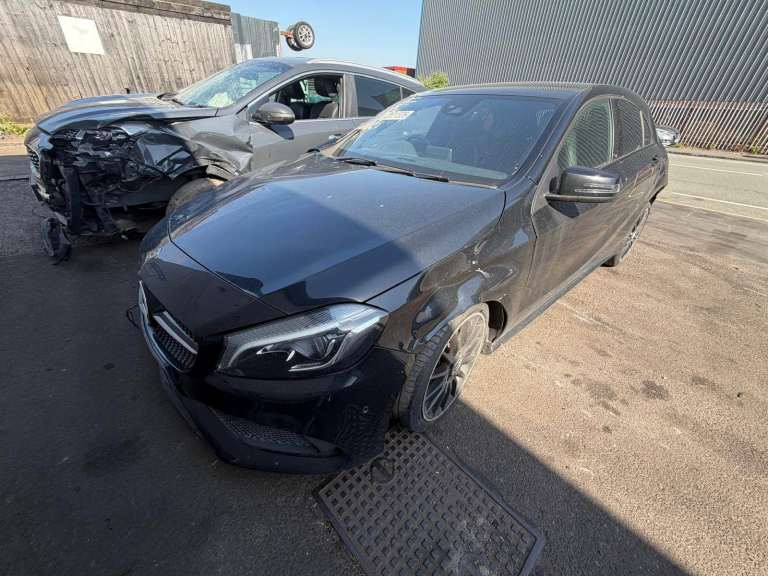 2017 MERCEDES-BENZ A CLASS A180D AMG LINE PREMIUM 5DR AUTO BREAKING FOR PARTS