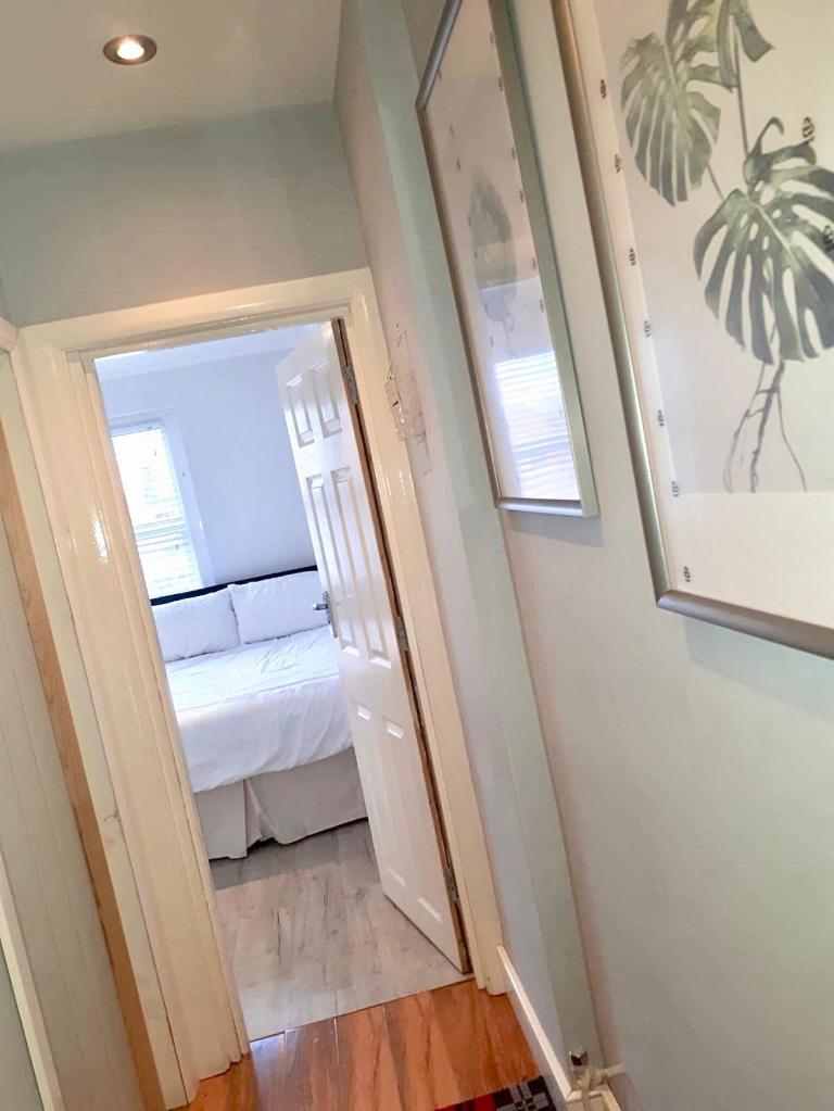 *** Double Room Address: St Johns Avenue, London NW10 4EE