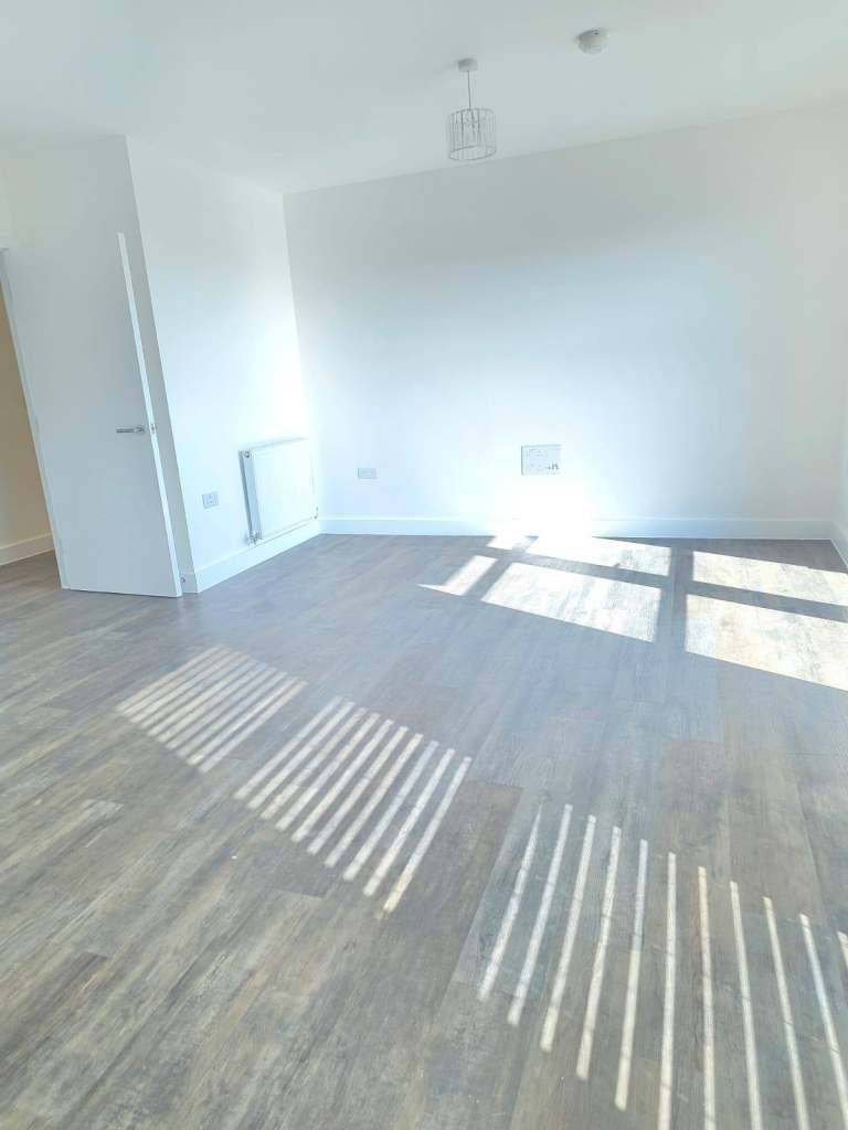 Spacious and Cosy 2 Bed Flat available for Rent in DA10 1FR