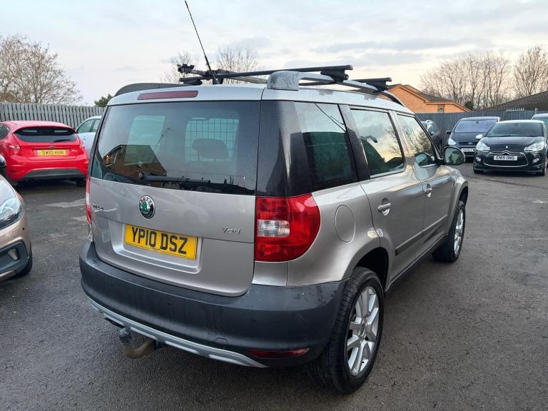 2010 Skoda Yeti 2.0 TDI CR Elegance 4x4 5dr HATCHBACK DIESEL Manual