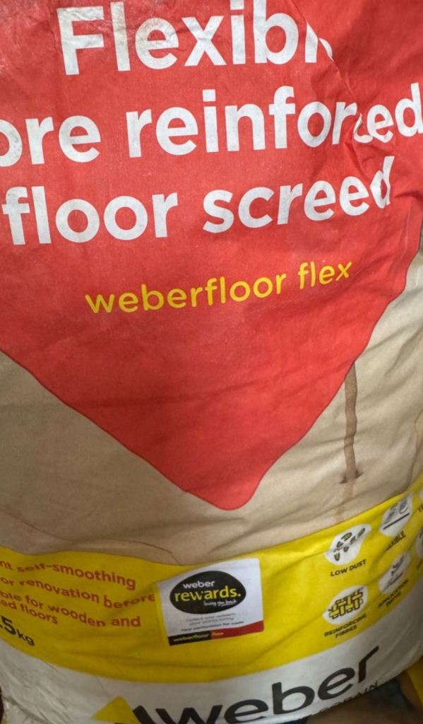 2x bags ofWeber Floorflex reinforced self leveling floor screed 