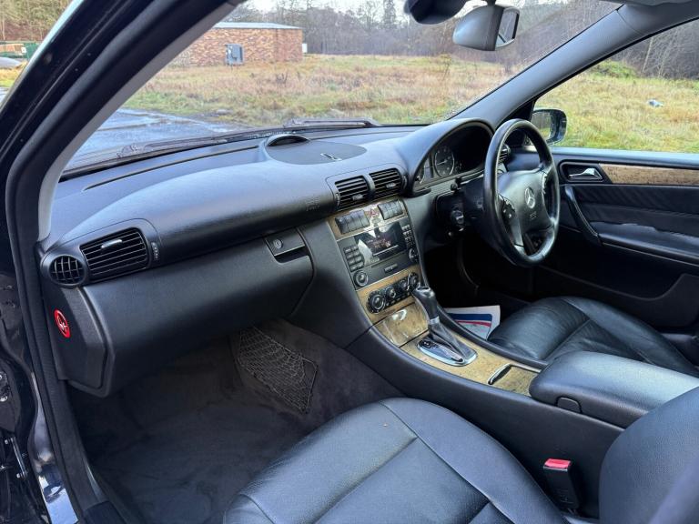 2006 Mercedes-Benz C Class C320 CDI Avantgarde SE 4dr Auto SALOON Diesel Automatic