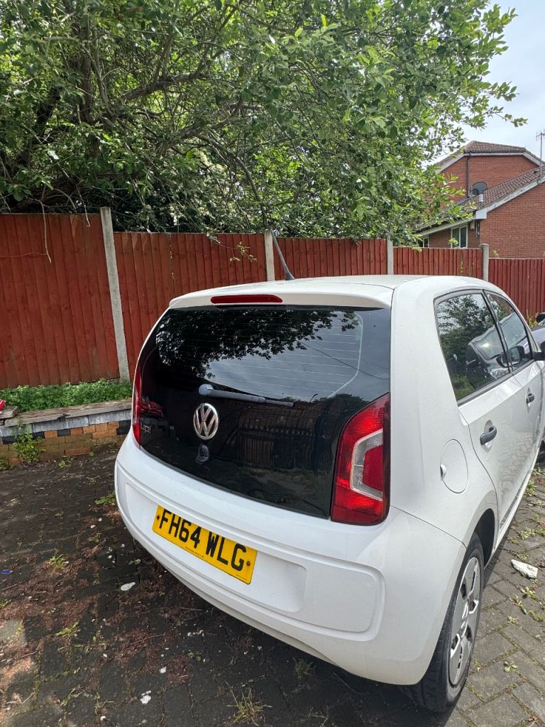 Volkswagen, UP, Hatchback, 2014, Manual, 999 (cc), 5 doors