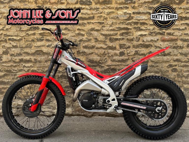 Beta Sincro 300cc 2T Trials Bike, 2026 Model, Road Reg'd, Proper Value For Money