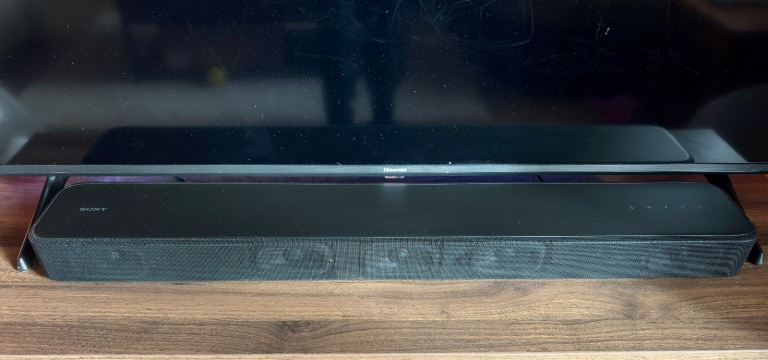 Sony HT-S2000 Dolby Atmos Soundbar – Excellent Condition