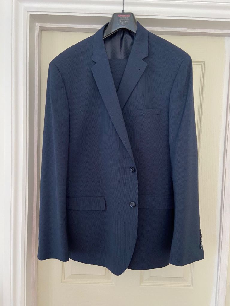 MEN'S SUITS 