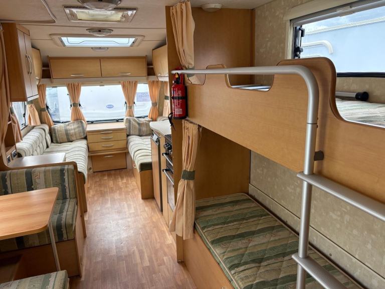 ABBEY AVENTURA 340 -TWIN AXLE- FIXED BUNK BEDS + END WASHROOM 