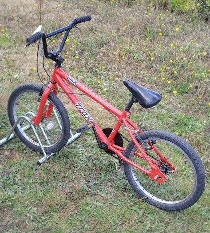 TRAX BMX. Red Bike.20''.Bike serviced. Very good condition. Ready to ride.