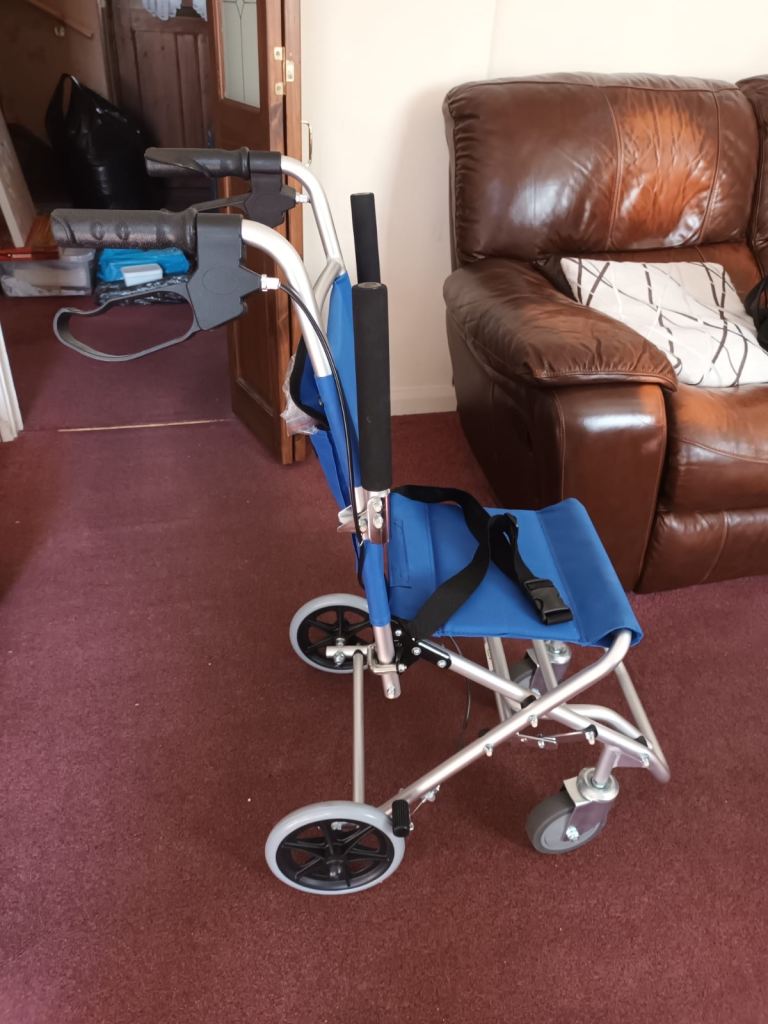Ambulance carry chair fit stairs £50