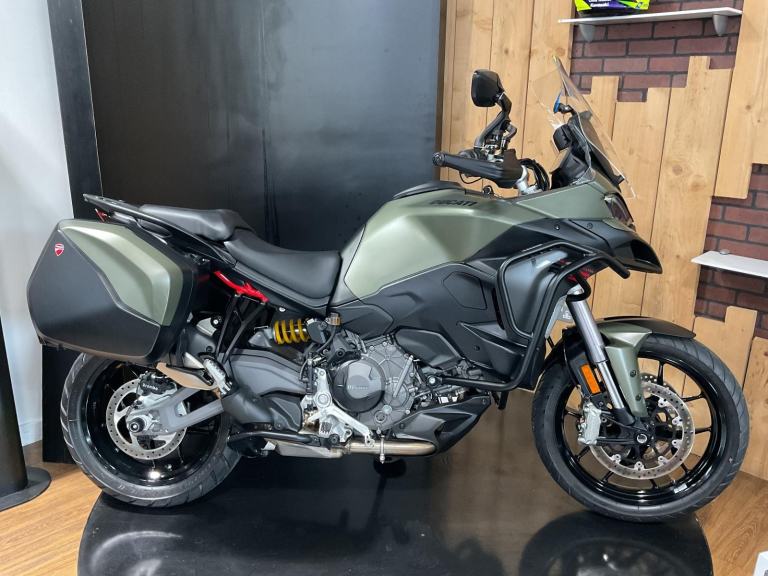Ducati Multistrada V2S Travel 2025 with just 4988 Miles! FREE UK DELIVERY! FSH