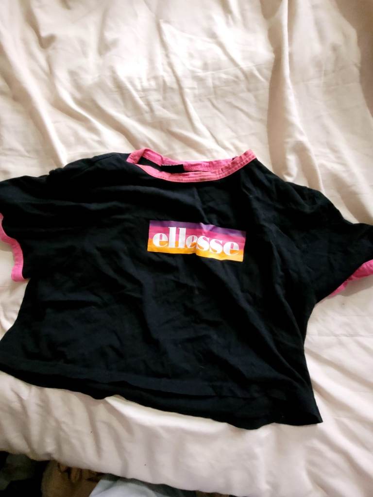 Ellesse UK 10 Black & Pink Graphic Crop Top - Preloved Sportswear Deal