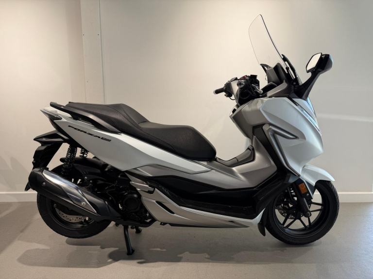 2021 HONDA FORZA 300, '21 Plate with 13'330 miles