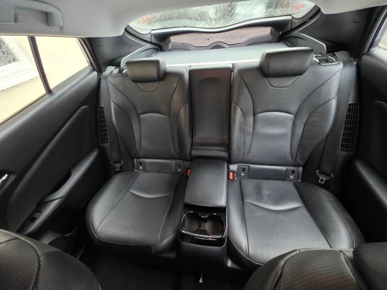 Toyota prius 2019 rear seats