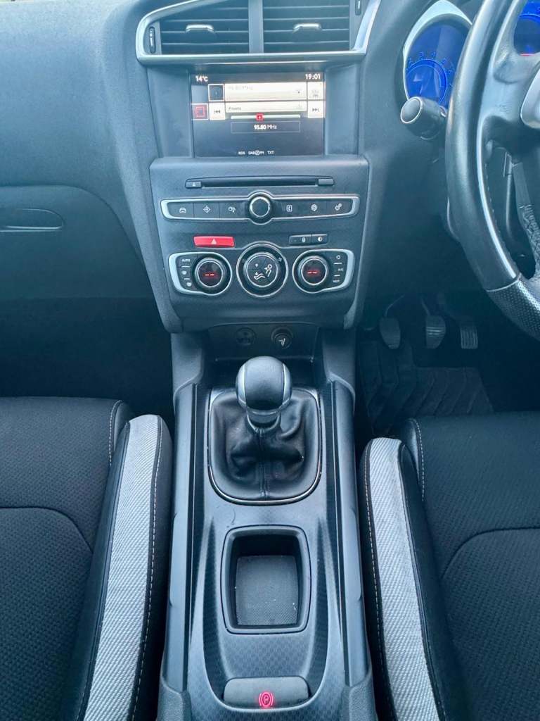 2015 Citroen DS4 1.6 VTi DStyle Nav Euro 5 5dr HATCHBACK Petrol Manual