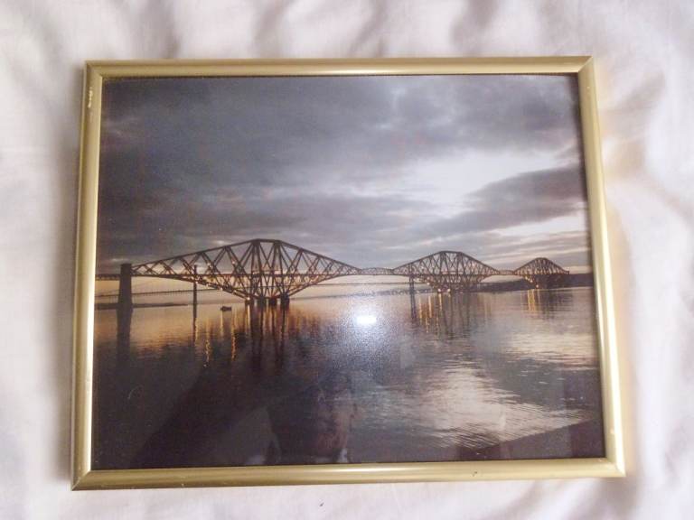 FRAMED PHOTOGRAPH OF THE FORTH BRIDGE