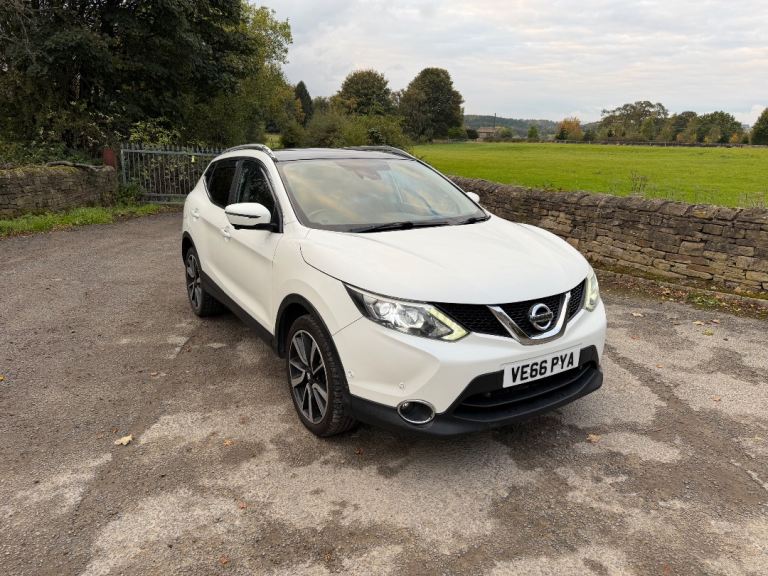 2016/66 Nissan Qashqai 1.5 DCI Tekna £20 Tax Pan Roof Heated Seats 360 Camera Xenons Euro 6