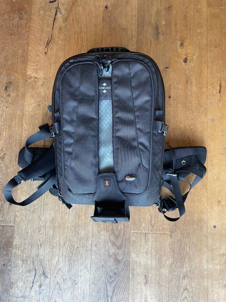 Lowepro vertex 200aw camera bag