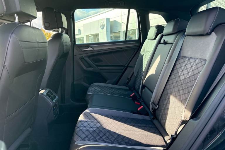 2021 Volkswagen Tiguan 1.5 TSI 150 R-Line 5dr DSG SUV PETROL Automatic