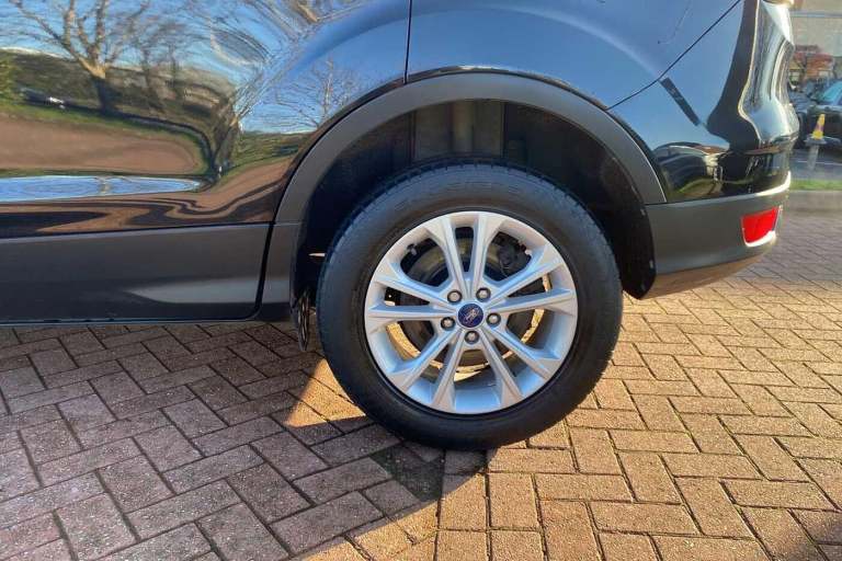 2017 Ford Kuga 2.0 TDCi Titanium (150 PS) 5-Door MPV HATCHBACK Diesel Manual