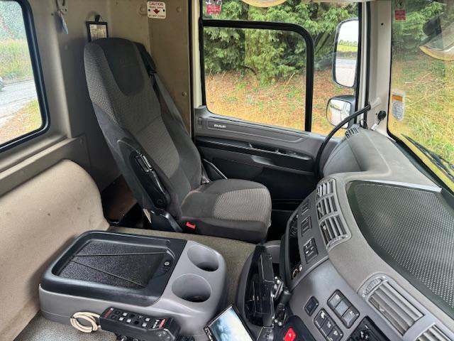 2017 67 DAF CF 510 E6 8x4 hook loader sheet weigher piped for draw bar