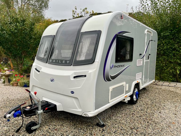 Bailey Phoenix + 420, 2 Berth end bathroom caravan 