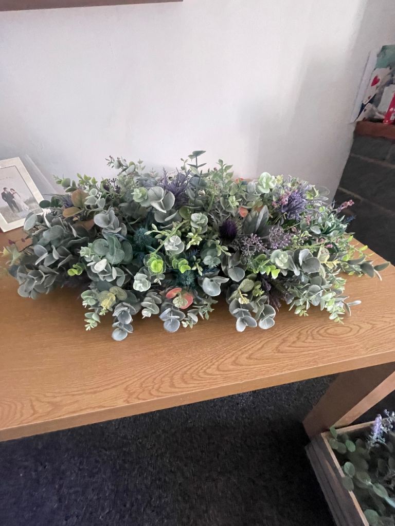 Artificial top table centre 