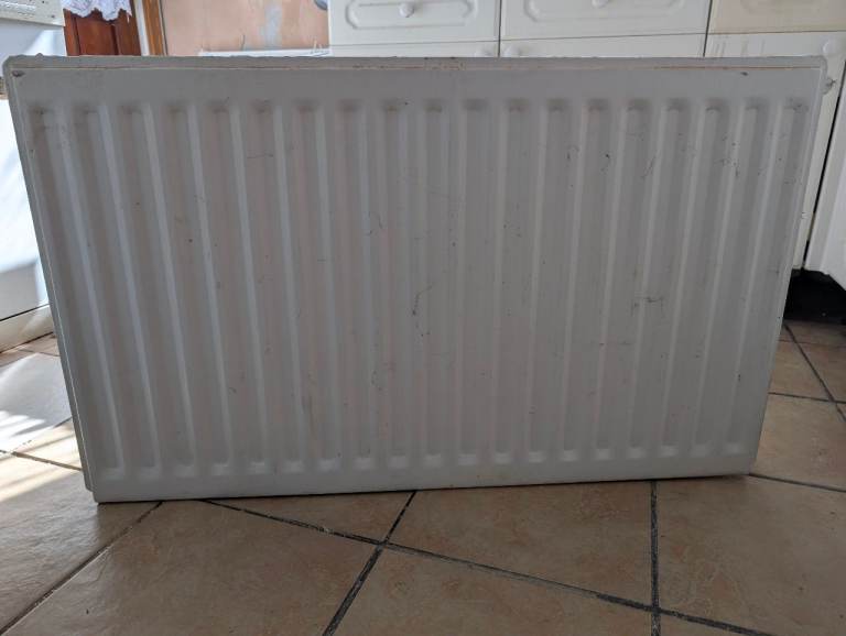 White Double Panel Radiator – Good Condition