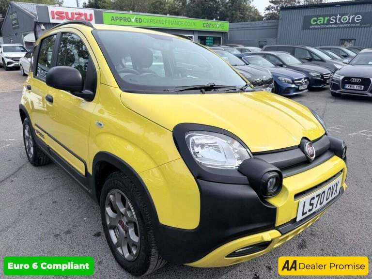 2020 Fiat Panda Yellow 1.0 MHEV City Cross, 15,410 miles, Euro 6, 6-Speed manual, 15in Allo Hatch...