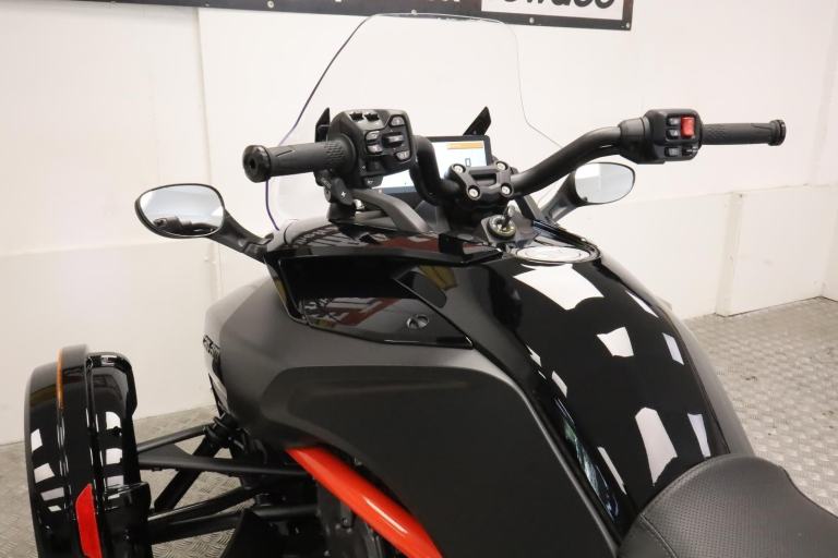 NEW 2025 75 REG CAN-AM SPYDER F3-S SEMI AUTOMATIC TRIKE - GREAT SPEC