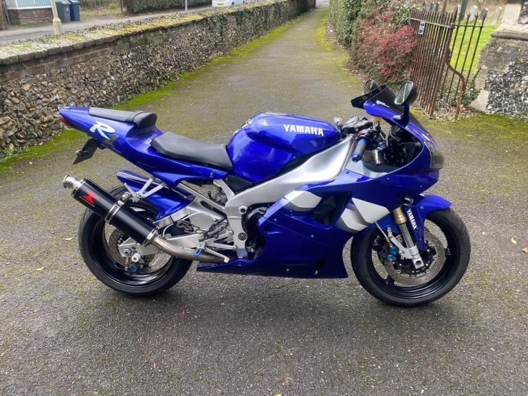 2000 Yamaha R1 1000