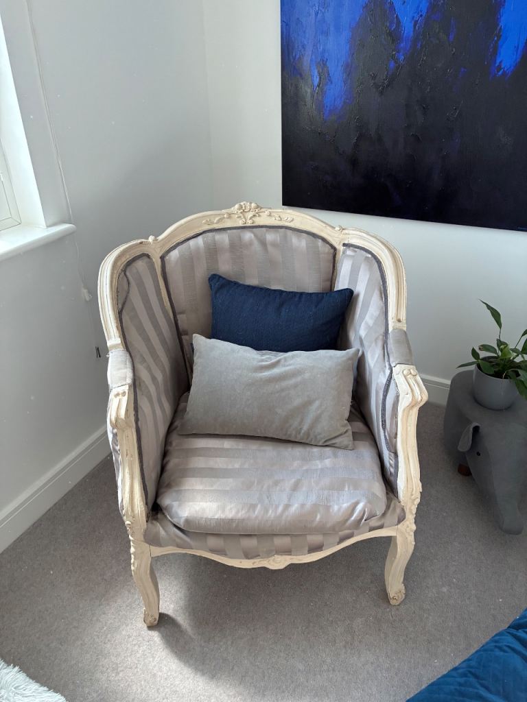 Shabby chic chair