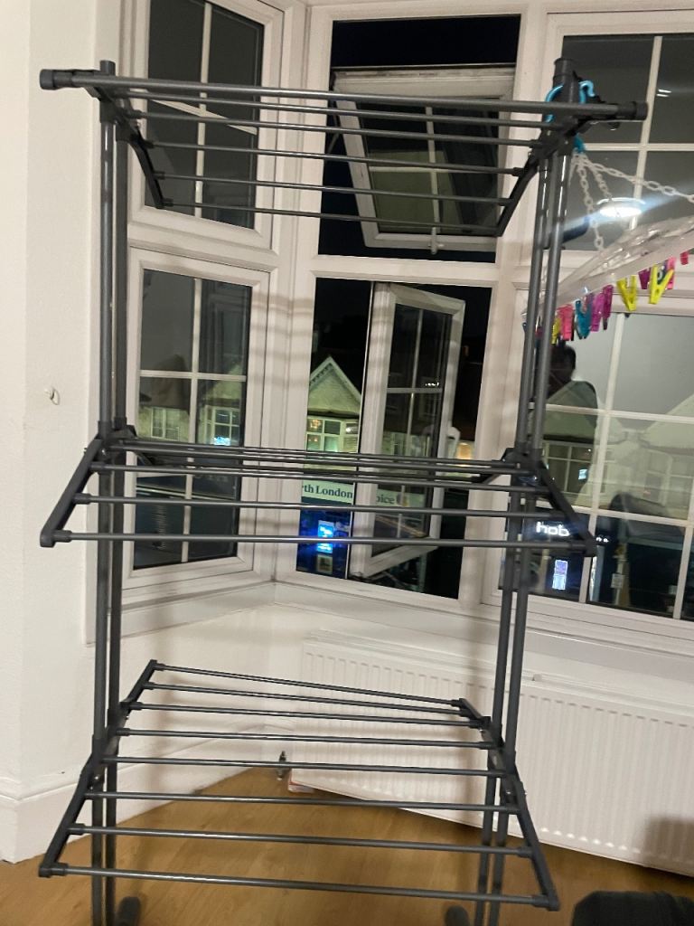 Large Freestanding Laundry Drying Rack – Good Condition